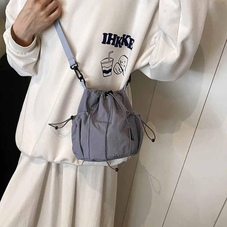 【新店福利】日系ins风小众设计感抽绳水桶户外运动休闲时尚百搭尼