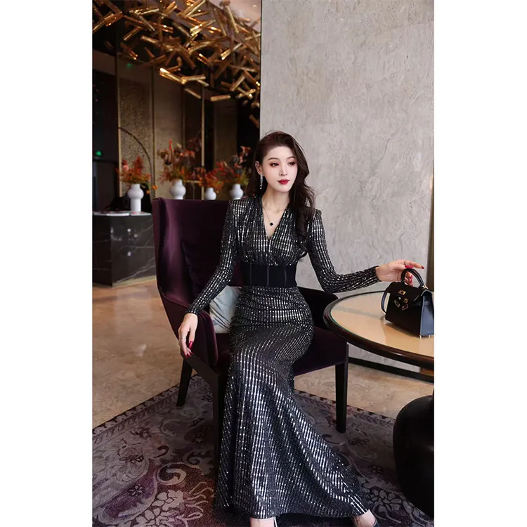 尤克菲儿  原创设计轻奢名媛高定针织烫片显瘦复古飘带连衣裙