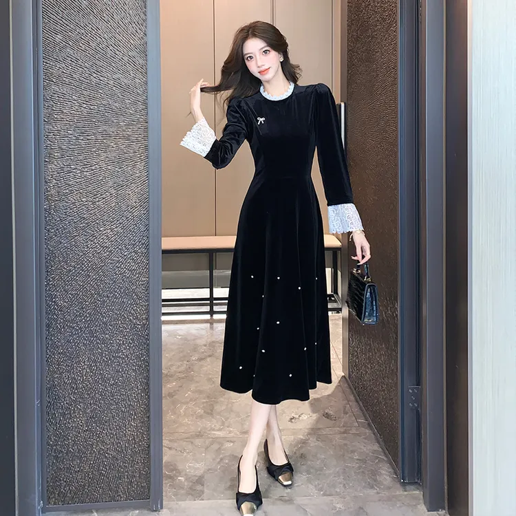 法式高级感蕾丝2024秋复古丝绒裙子