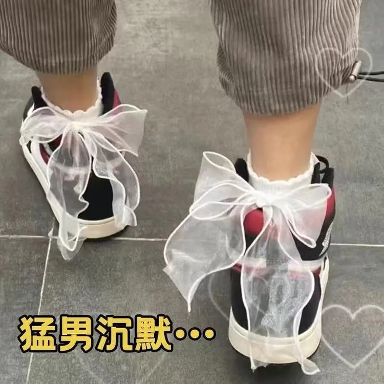 送男友蝴蝶结袜子女中筒可爱日系Jk仙女洛丽塔白色花边猛男袜