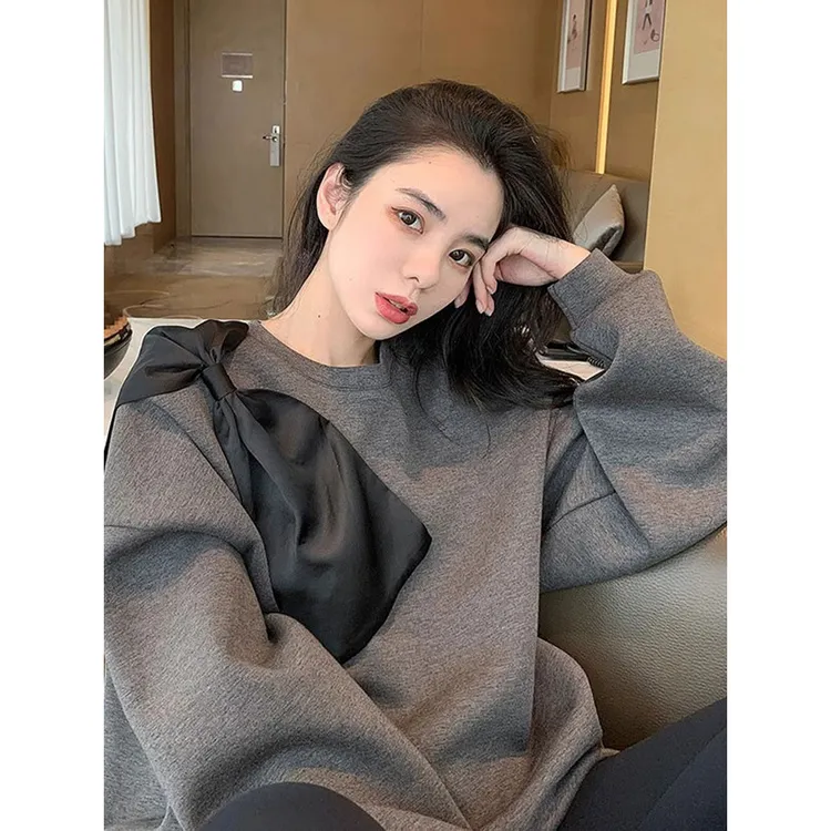 韩版慵懒风宽松圆领卫衣女2025秋冬新款设计感蝴蝶结小众加绒上衣