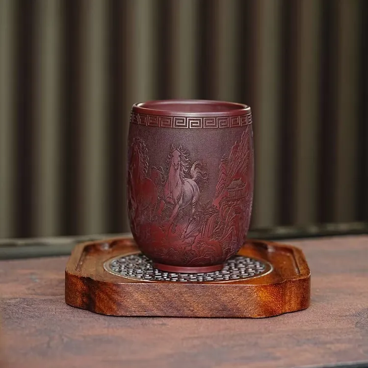 宜兴原矿紫砂石红全手工刻绘八骏主人杯高端品茗杯