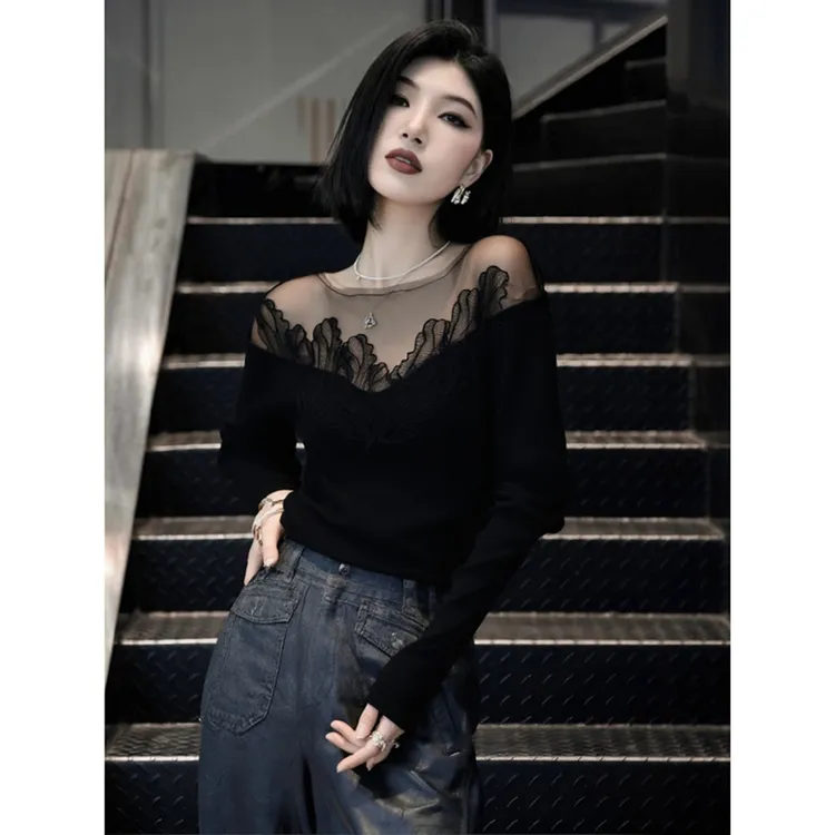 韩系早秋穿搭小众设计针织衫气质高级感网纱蕾丝拼接显瘦黑色上衣