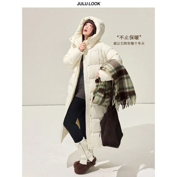巨鹿工作室“给足安全感”微胖mm廓形长款90白鸭绒保暖连帽羽绒服