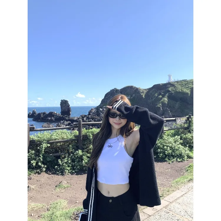 【雯子专属】 撞色针织开衫女秋季宽松毛衣外套+白色工字背心