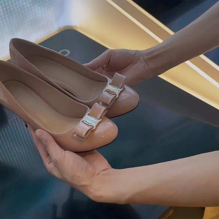 【优雅蝴蝶】法式圆头细跟高跟鞋温柔裸色大码单鞋