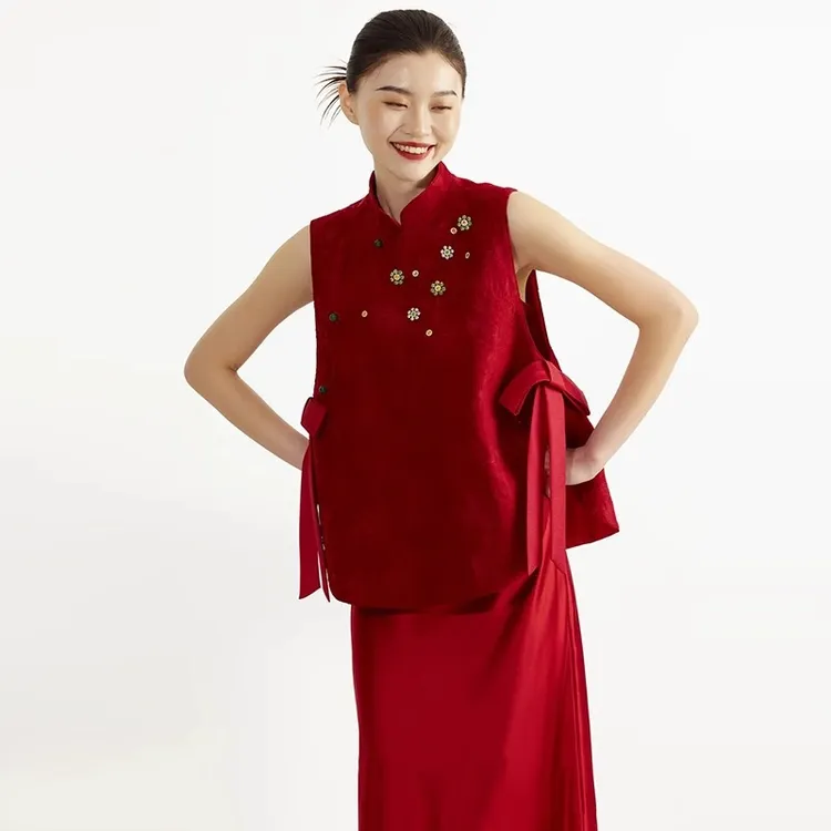 新中式晨袍新娘2025新款高级感国风红色敬酒服女订婚领证旗袍套装