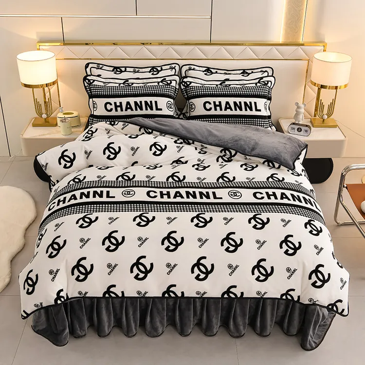 年后清仓，赔钱处理 ，福利款高支高密牛奶绒四件套8---9斤重