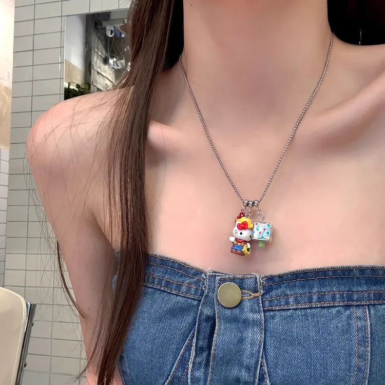 铜合金项链 童趣多巴胺Kitty猫骰子项链可爱少女高级感锁骨链配饰