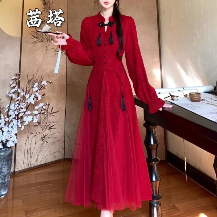 春季新款微胖mm复古中国风红色裙子大码显瘦盘扣流苏新中式连衣裙