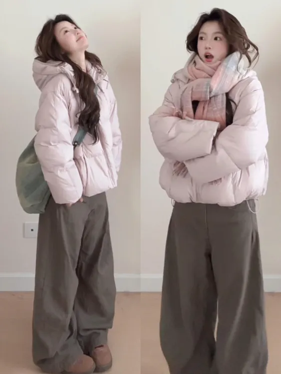 2025秋冬季流行新品常规款纯色日常穿搭连帽款宽松显瘦气质棉服女