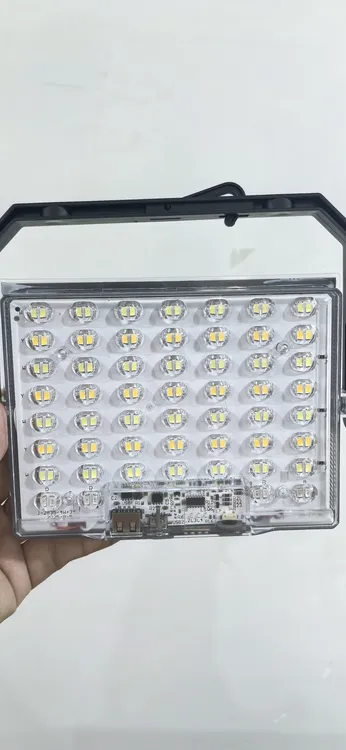 新款白色太阳能多功能手提灯户外灯