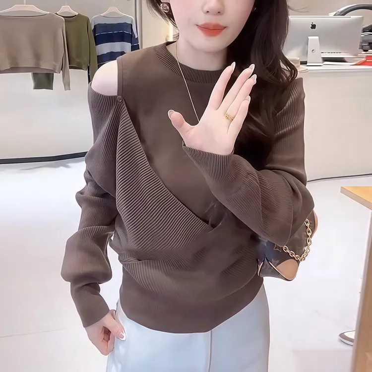 2025秋季新款气质圆领露肩洋气长袖针织衫女气质交叉宽松显瘦上衣