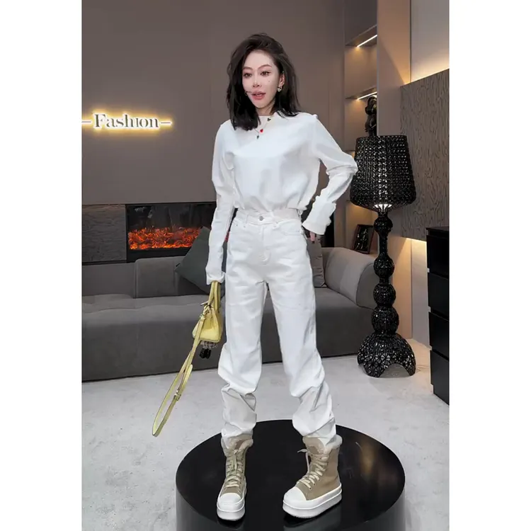 欧洲站2025秋冬新款白色设计感长袖打底衫女百搭潮流圆领T恤上衣