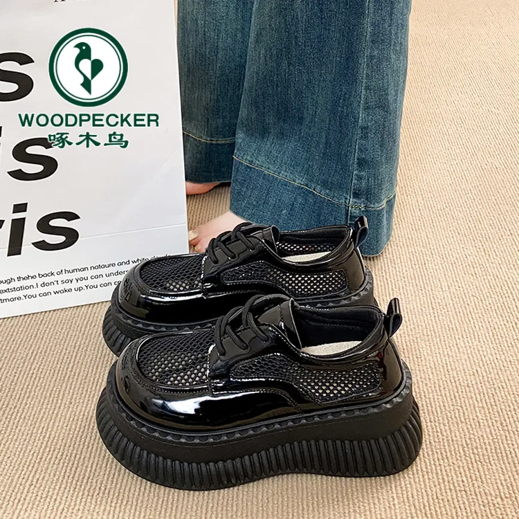 小皮鞋女2025新款夏季网面透气厚底松糕乐福鞋配裙子薄款镂空网鞋