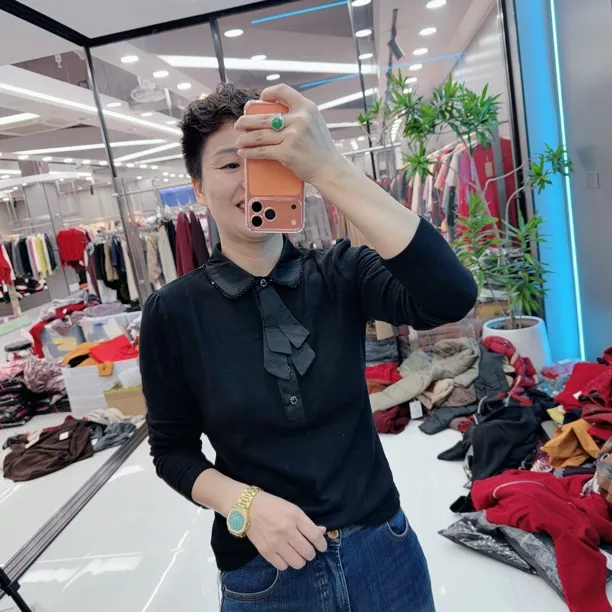 韩版领带2色重工黑珠半开领双面绒精品上衣5837美丽