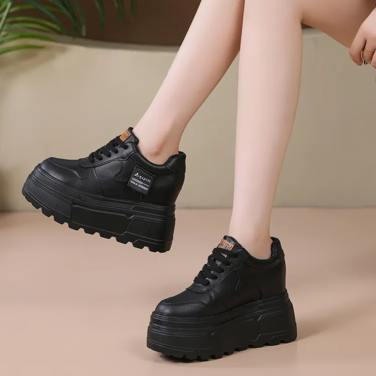 超高跟10-12cm秋冬新款小白鞋内增高休闲女鞋时尚百搭轻便松糕鞋