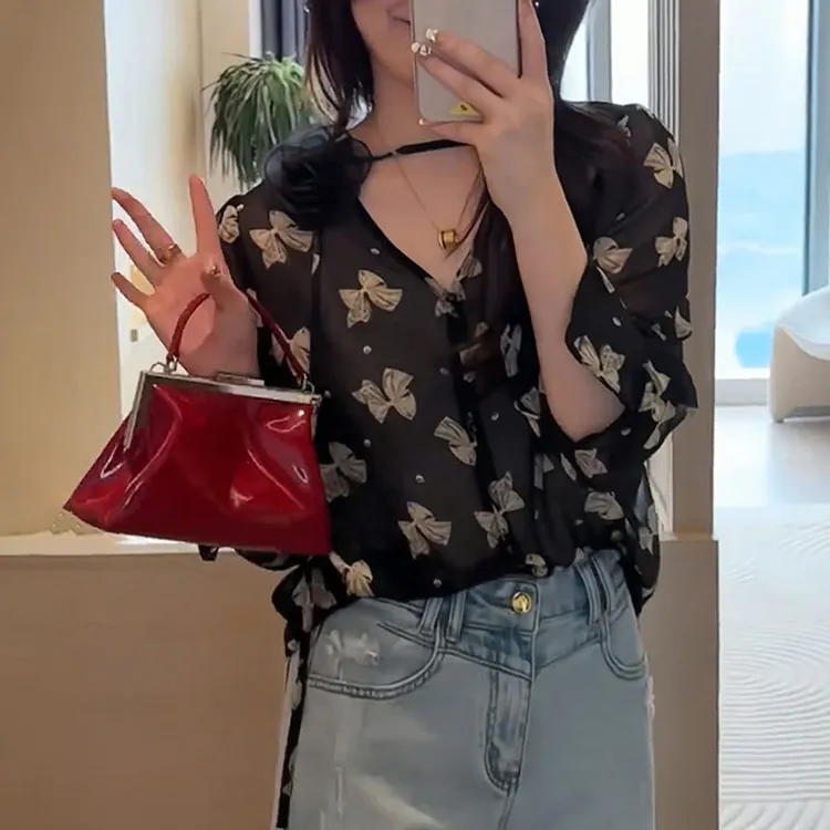 蝴蝶印花雪纺衬衫女2025夏季时尚宽松显瘦高级感防晒长袖v领上衣