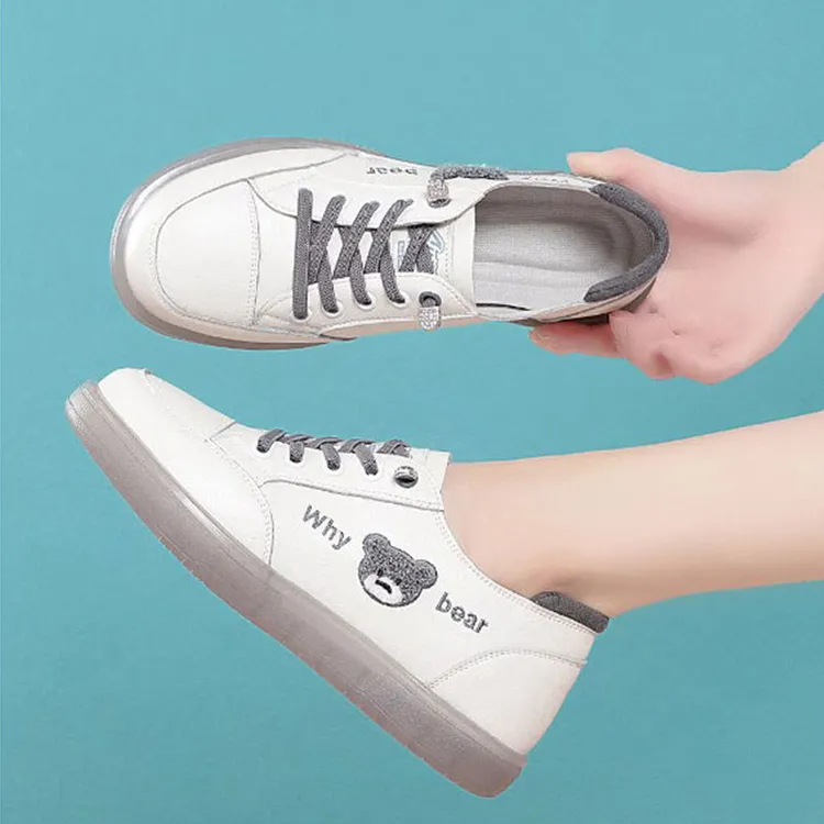 秋季新款时尚潮流超火ins风百搭牛筋软底系带平底休闲运动小白鞋