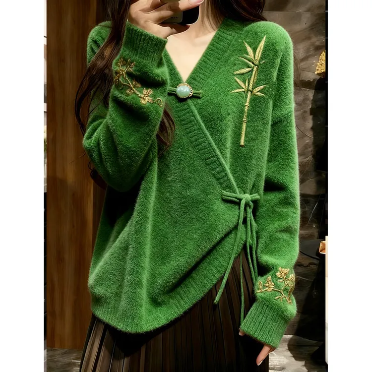 新中式国风V领绿色盘扣针织衫2026年冬季新款洋气减龄长袖上衣