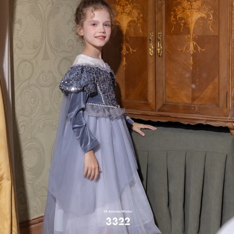 三三俩俩法式宫廷丝绒裙