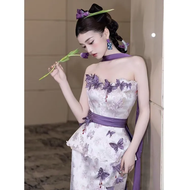 新中式晨袍女2025新款设计感小众新娘订婚礼裙紫色抹胸出阁敬酒服