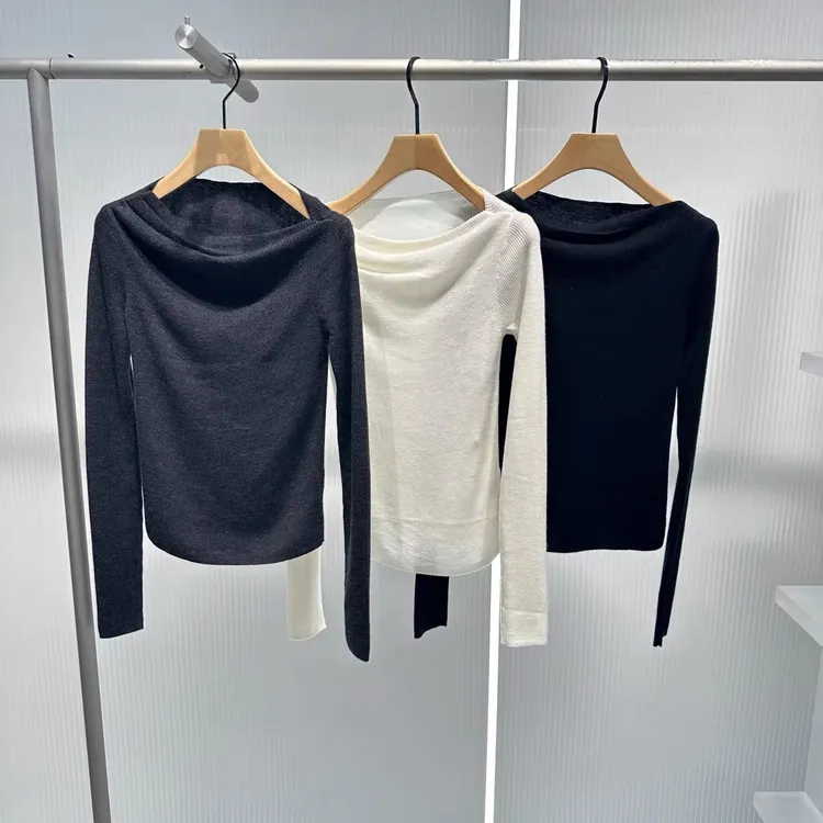 艾家新款针织薄款拼接毛针织衫黑色包袖套头高领纯色中长款4008