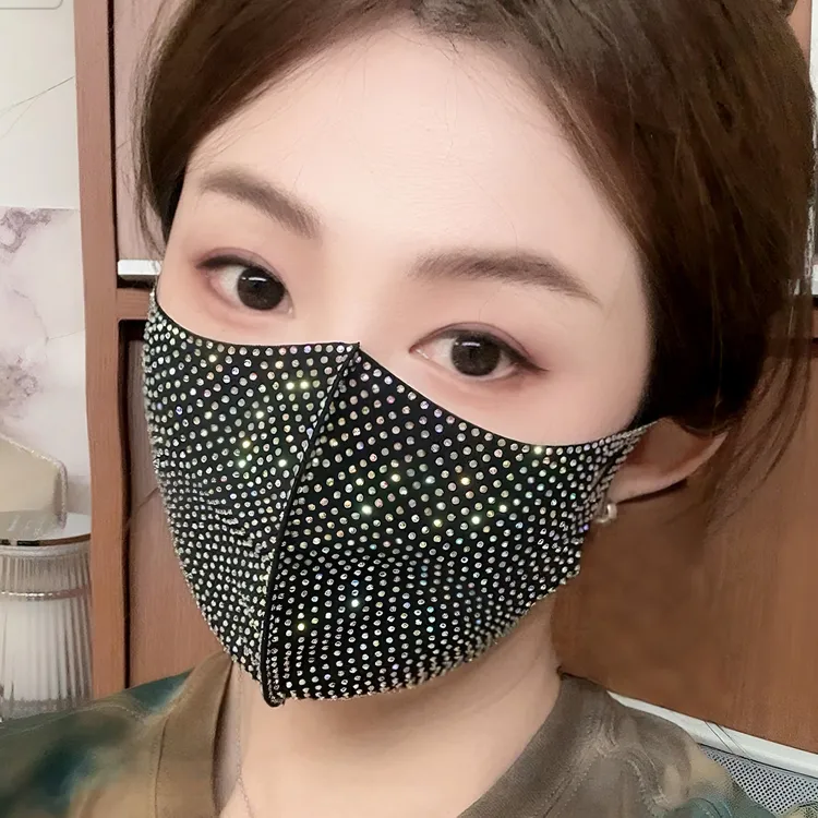 新款秋冬满钻口罩(轻微掉钻介意勿拍)