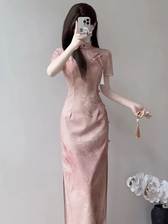 粉色订婚日常穿旗袍夏季少女新中式气质提花连衣裙2025新款小个子