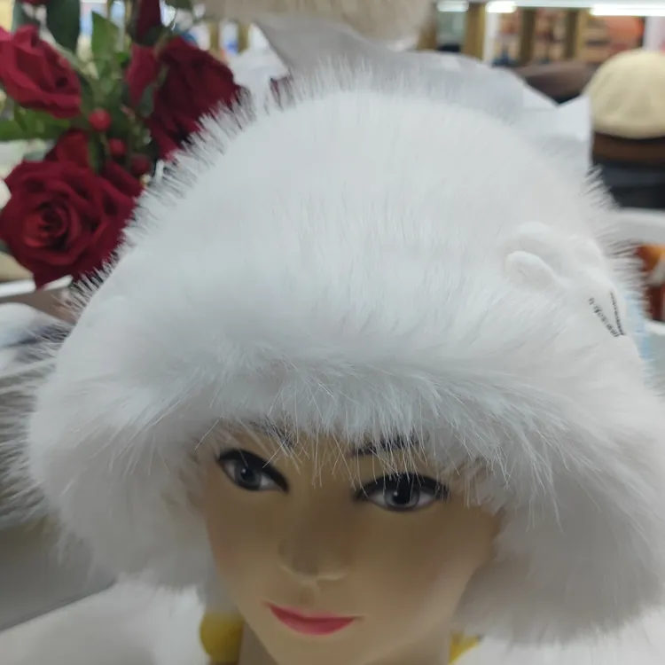 [宇莹]女士秋冬款潮流时尚休闲百搭保暖帽