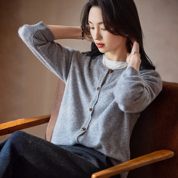 100%羊毛针织毛衣外套女2025春秋新款外穿松弛感羊绒开衫显瘦上衣