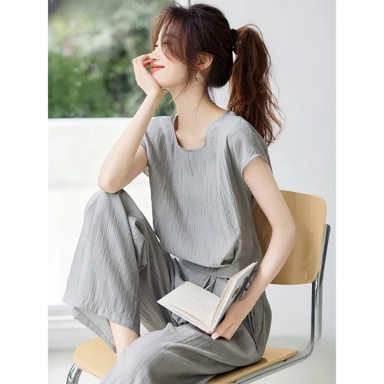 巴黎假日慵懒简约两件套2025夏季新款上衣阔腿裤时尚套装