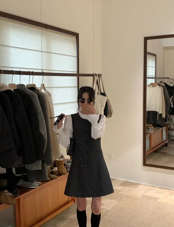 【法式气质】经典小圆领收腰单排扣马甲裙连衣裙女白色衬衫套装