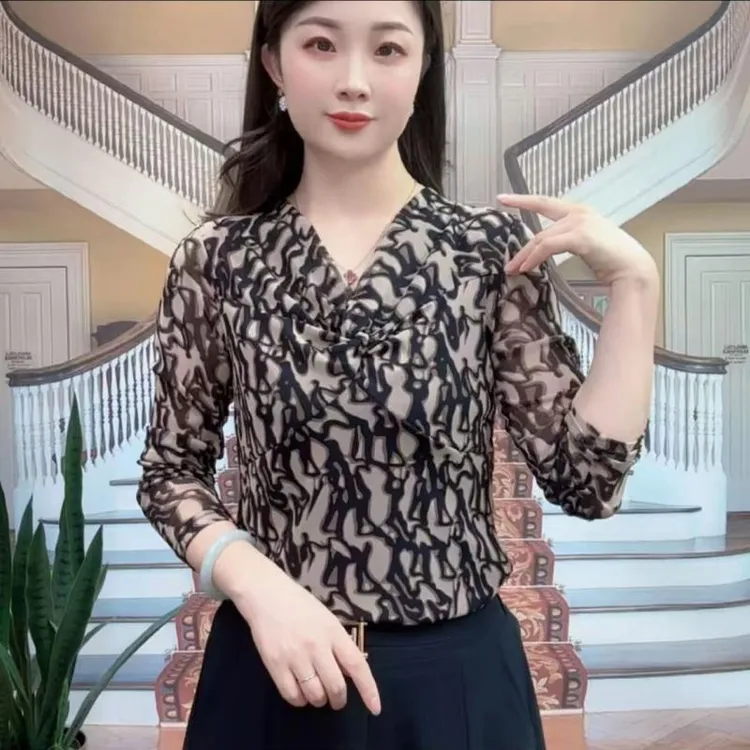 25年秋新款百搭女装气质显瘦妈妈装洋气V领中袖和长袖女士上衣088