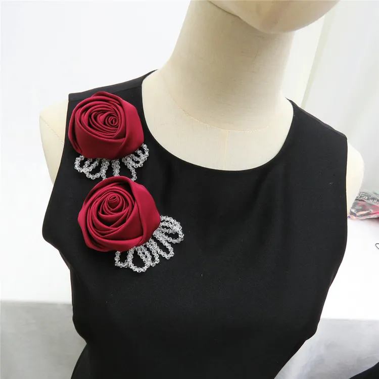 合金布艺胸针 高端精致布艺立体玫瑰花水晶蝴蝶结胸针配西装旗袍