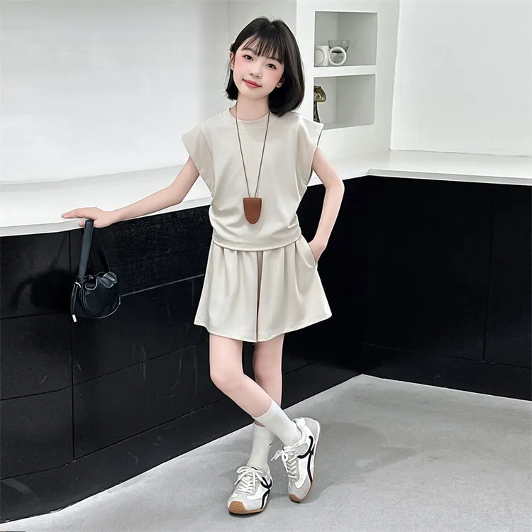 女童冰丝夏季套装2025新款儿童洋气休闲夏装无袖中大童短裤两件套