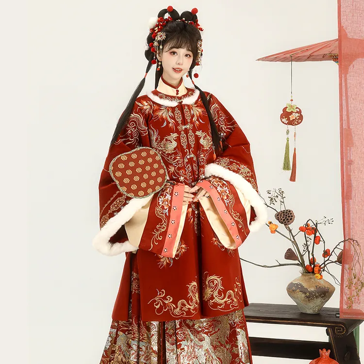 【彩凤金龙】原创汉服女红色马面裙婚服套装订婚敬酒服拜年服秋冬