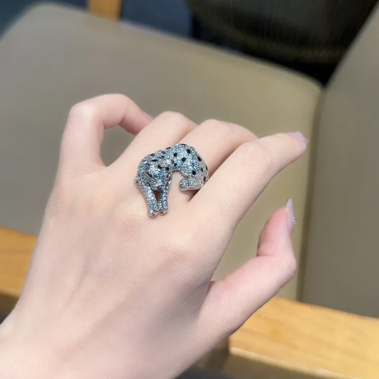 钨金锆石戒指 铜合金豹子满钻立体锆石时尚精致奢华气质女款指环