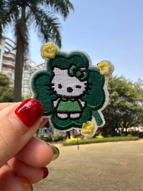 卡通刺绣布贴可爱修补贴衣服裤子装饰贴花凯蒂猫刺绣魔术贴凯