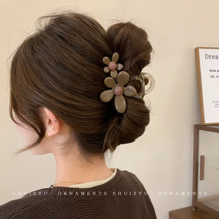 超仙花朵抓夹女后脑勺盘发鲨鱼夹2025新款发夹高级感气质夹子头饰