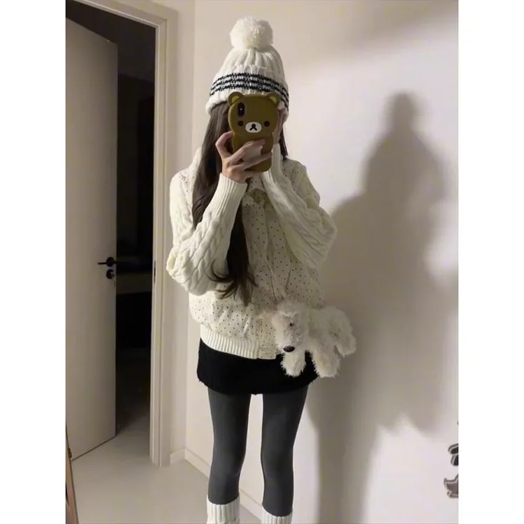 2025新款暖呼呼波点针织袖拼接棉服外套女冬季短款保暖外套面包服