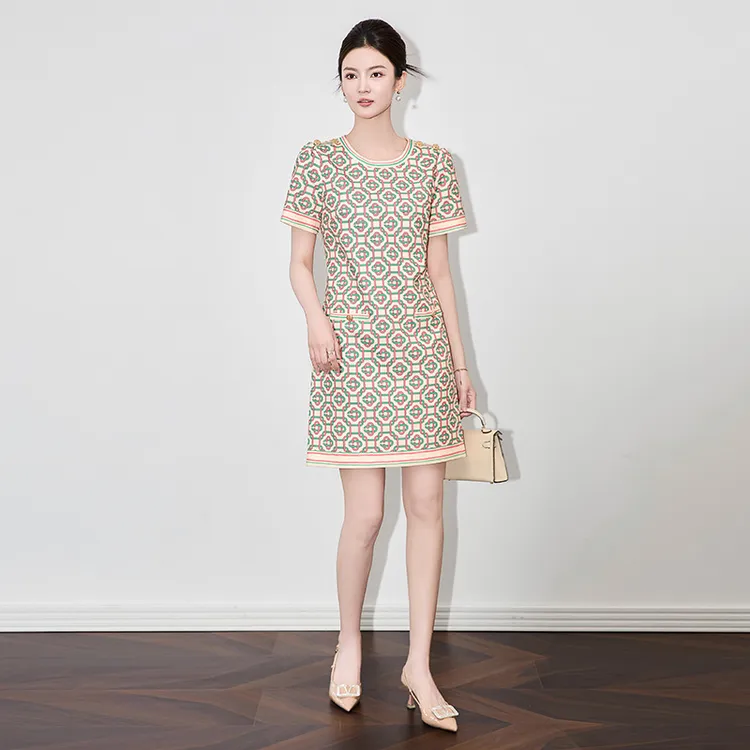 上档次高品质女夏新款时尚印花扣子口袋点缀显瘦连衣裙