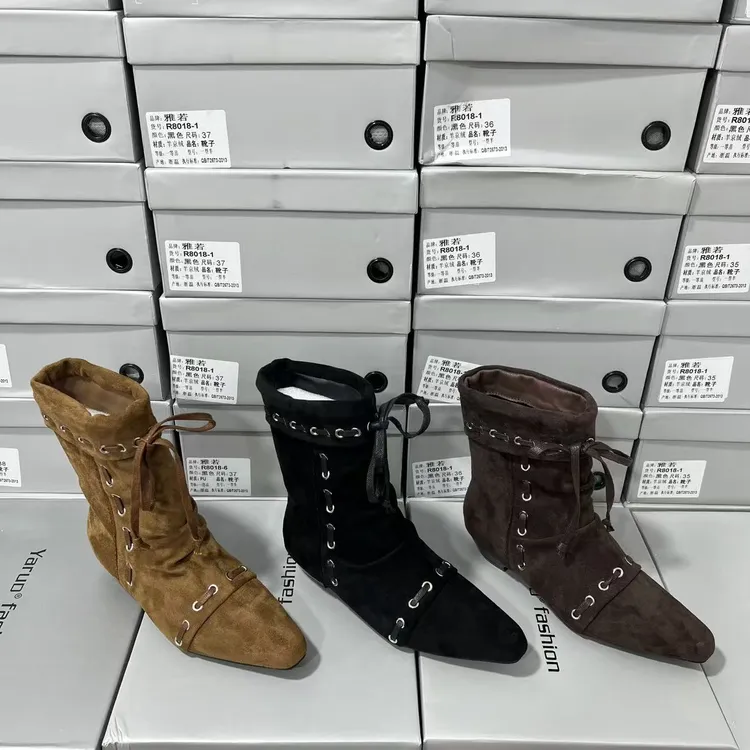 MM 8019新款时尚秋冬尖头女短靴推荐