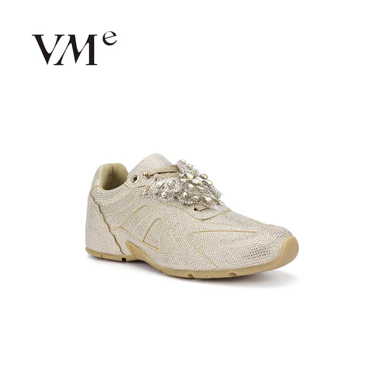 VME/舞魅新款时尚满钻系带蝴蝶女士德训休闲VS25C3348