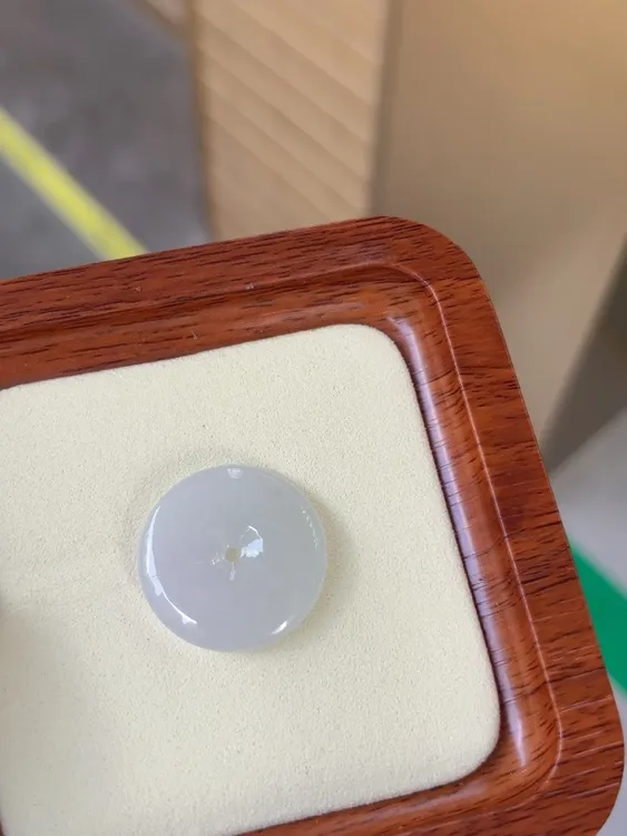 冰透平安扣 种水好 时尚精美素款