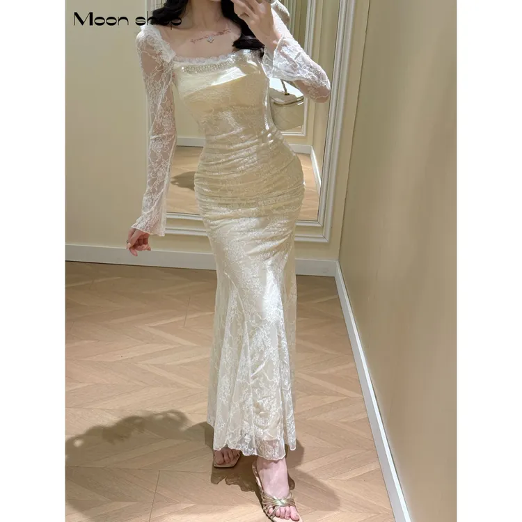 Moon 法式蕾丝高级时尚长袖挂脖方领连衣裙气质纯欲包臀裙-M008