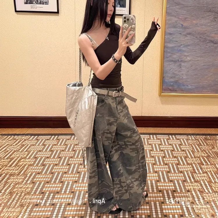 高级感美式迷彩印花宽松牛仔裤女新款美式长裤复古设计感休闲裤子