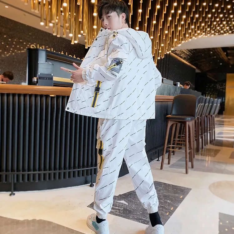 青少年秋冬季外套男加绒加厚新款男装帅气潮流套装男士运动时尚