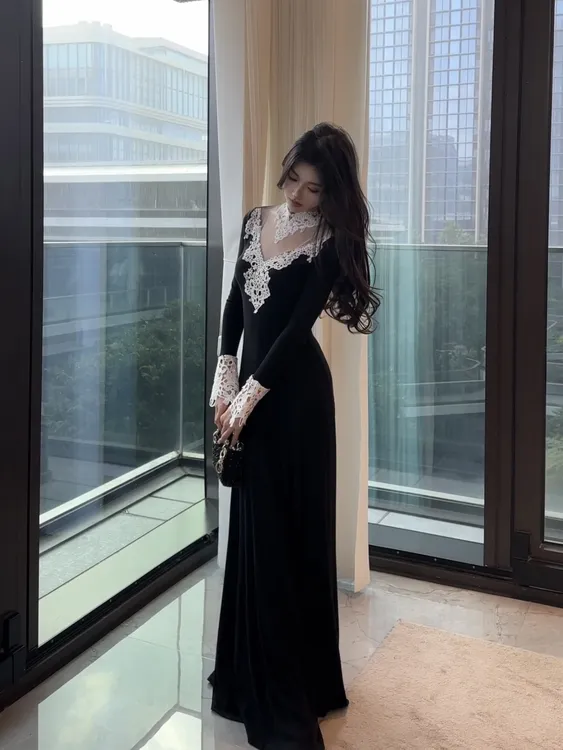 现货春日部【夜曲】轻奢纯欲蕾丝拼接优雅显瘦设计感连衣裙01221