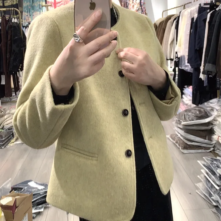 圆领单排扣高级感短款女士毛呢大衣时尚百搭休闲气质小香风秋季